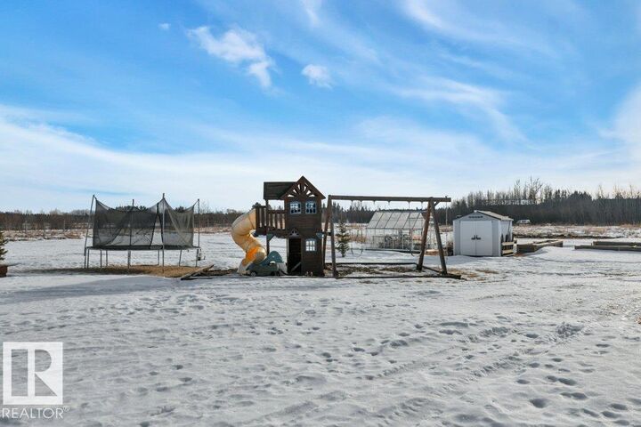 Property Photo:  243050 Twp Road 474 11  AB T0C 1Z0 