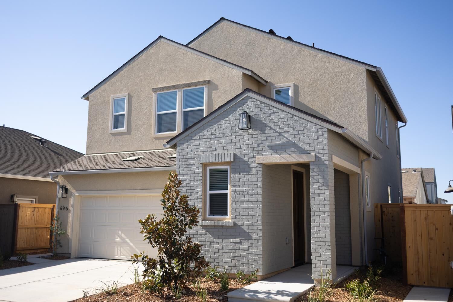 Property Photo: 696 Grace Way CA 93636