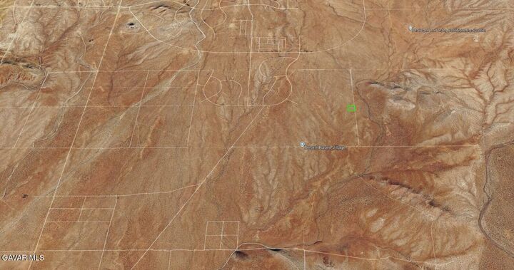 Property Photo:  21500 E Mercedes Vic Boulevard  CA 93523 