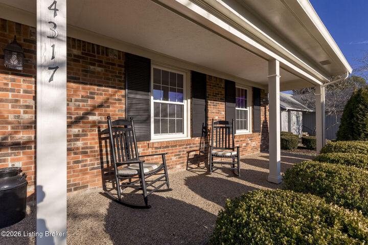 Property Photo:  4317 Twillingate Ln  KY 40241 