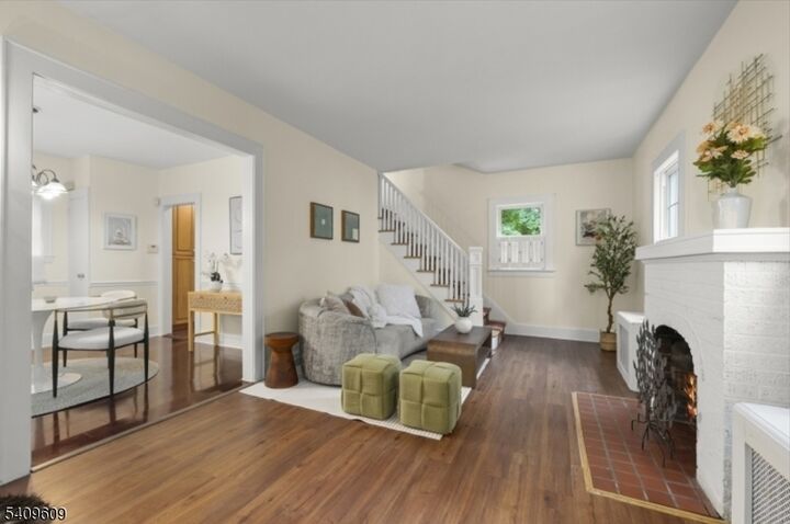 Property Photo:  72 Meadowbrook Rd  NJ 07078 