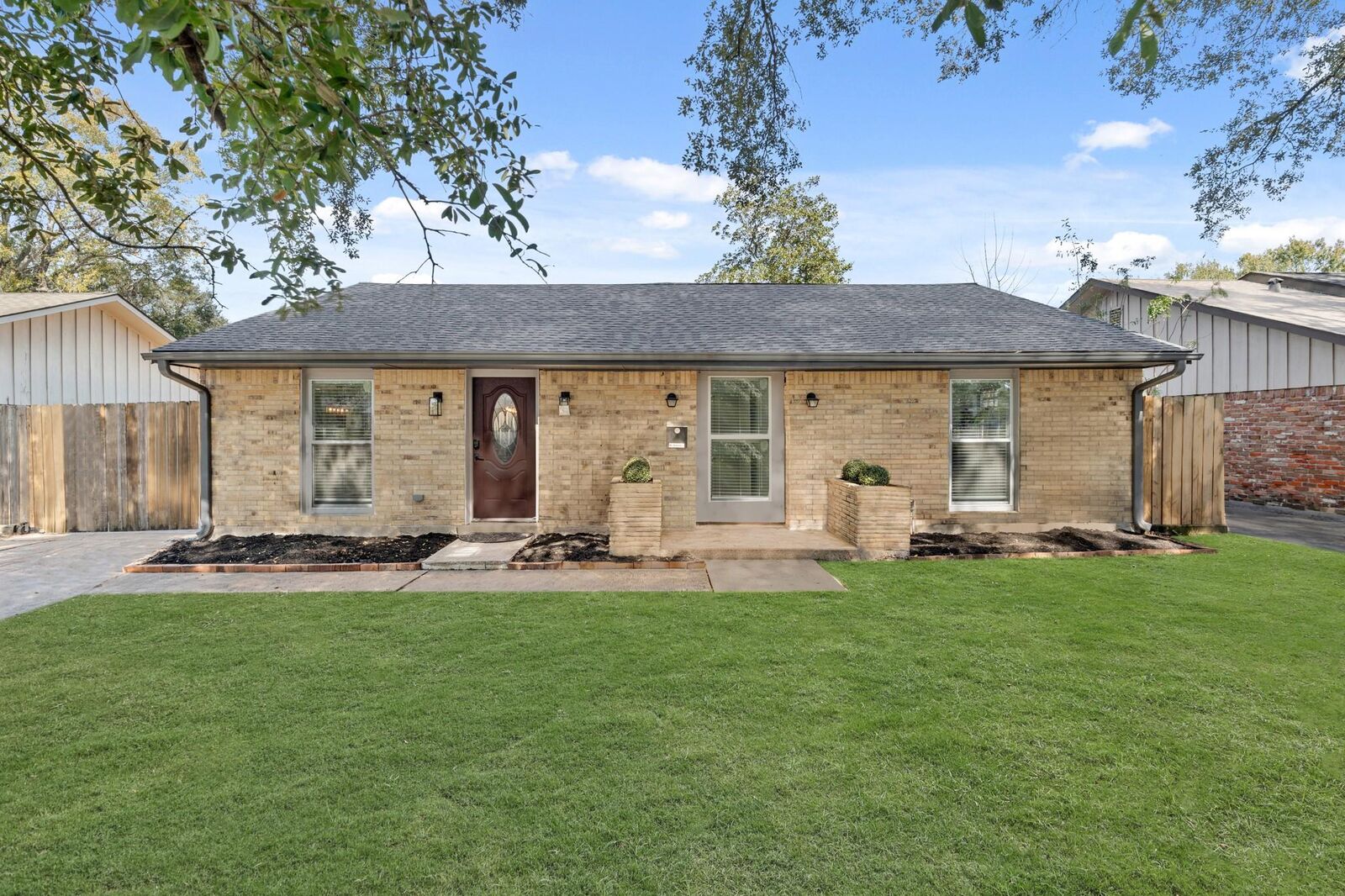 Property Photo:  5902 Reamer Street  TX 77074 