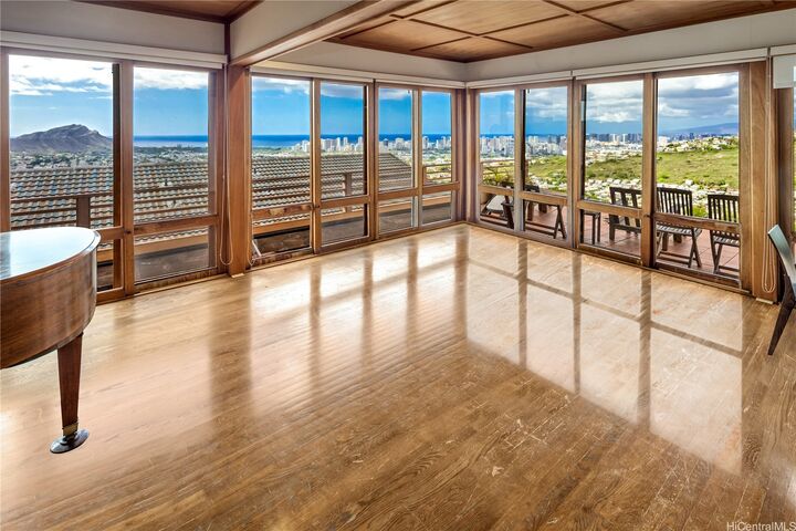 Property Photo:  1732-A Mikahala Way  HI 96816 