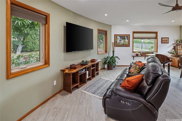 Property Photo:  1638 Kamamalu Avenue  HI 96813 