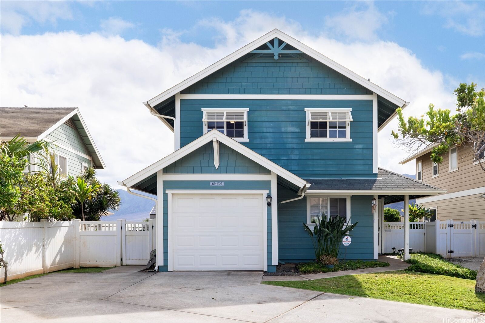 Property Photo: 87-1022 Kahiwelola Street HI 96792