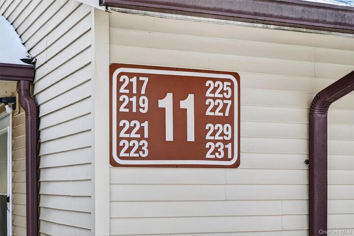 Property Photo:  231 Concord Lane  NY 10940 