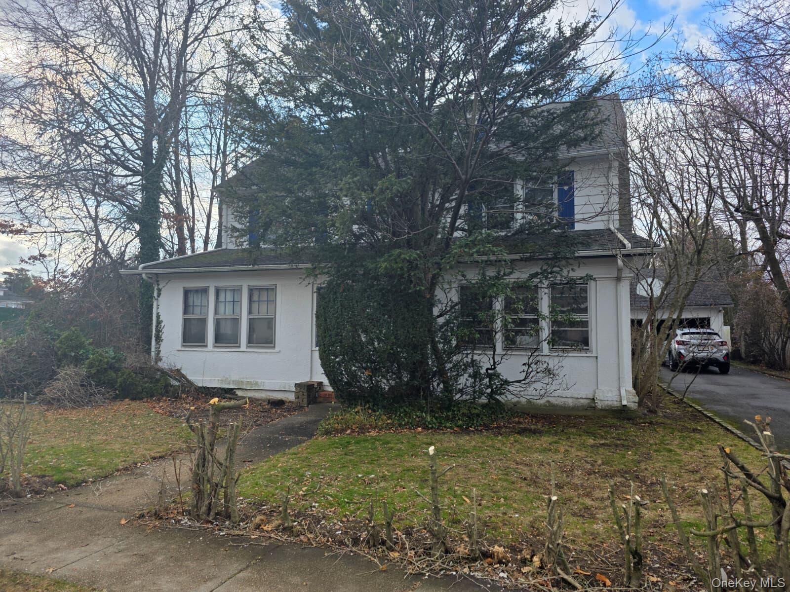 Property Photo:  17 Burton Avenue  NY 11598 