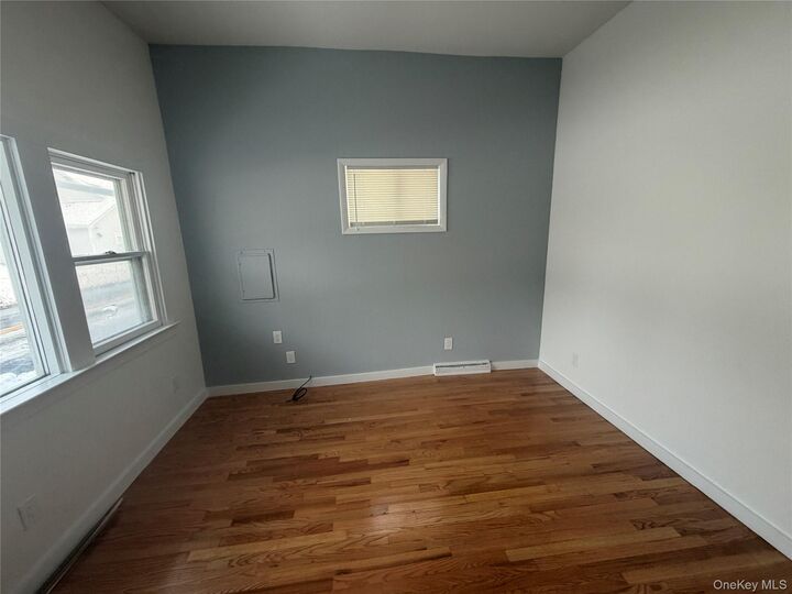 Property Photo:  726 Jersey Avenue 3  NY 10925 