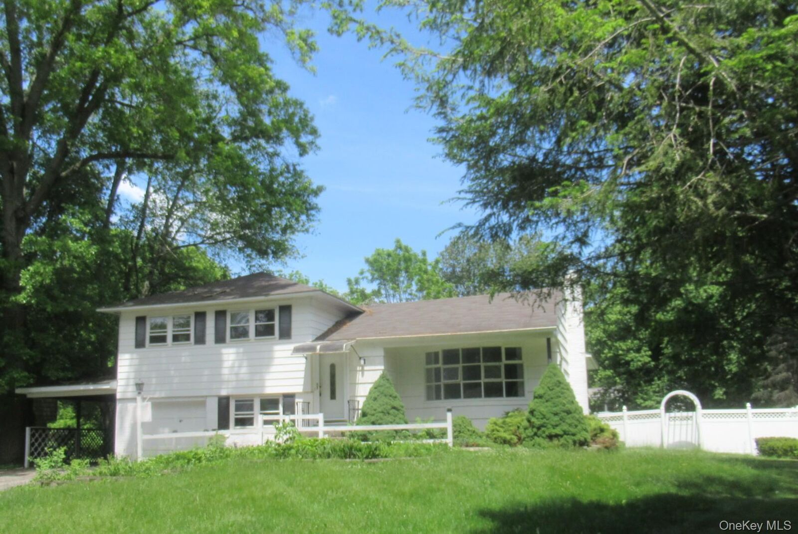 Property Photo:  10 Lori Street  NY 12603 