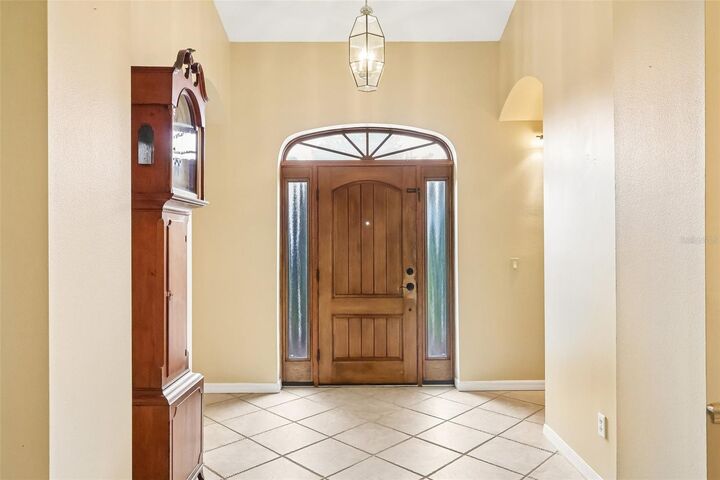 Property Photo:  8013 Pine Hollow Drive  FL 32757 
