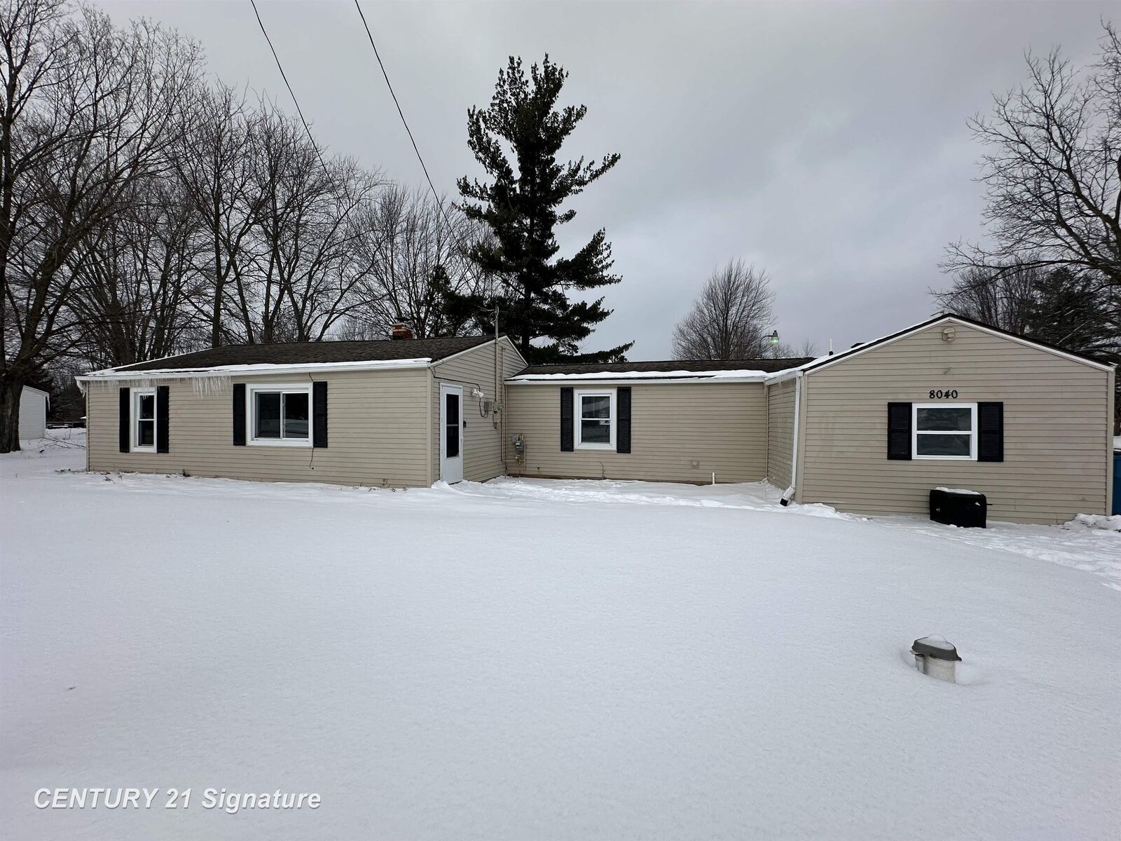 Property Photo:  8040 Beecher Road  MI 48433 