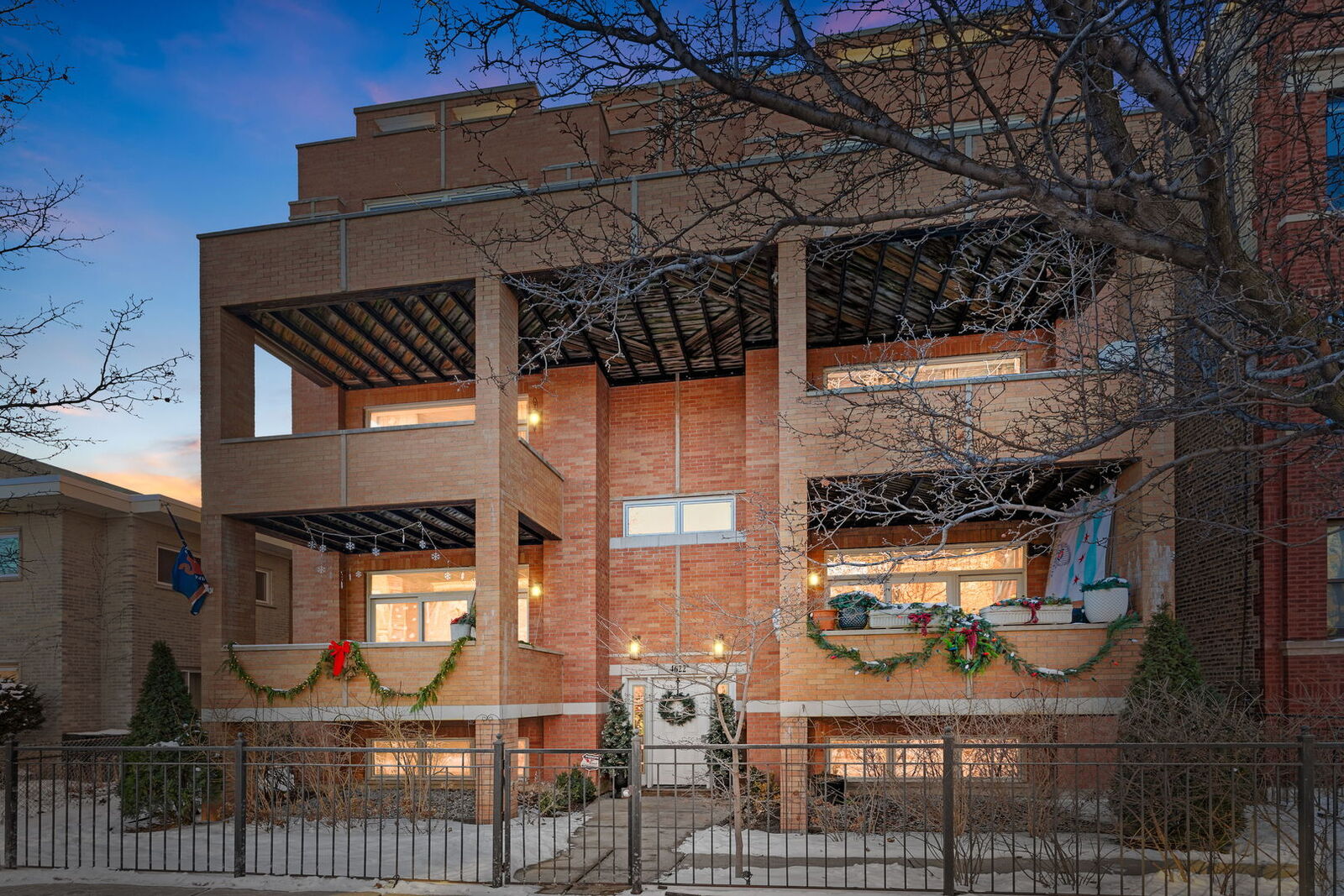 Property Photo:  4622 N Ashland Avenue 3  IL 60640 