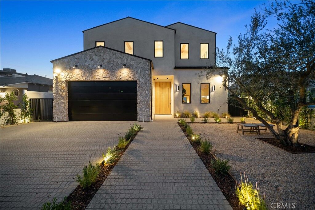 Property Photo: 4941 Nagle Avenue CA 91423