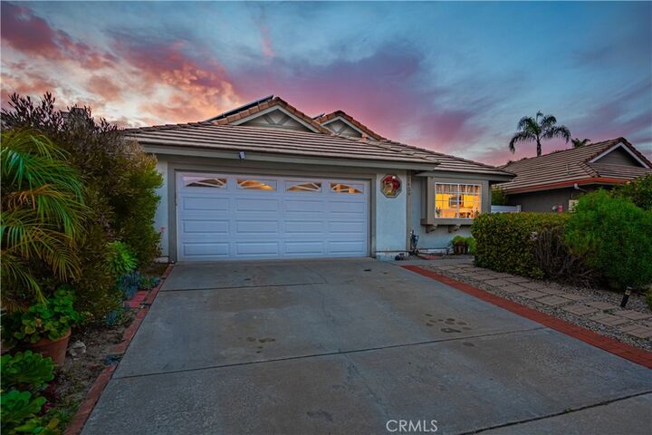Property Photo: 2429 Smokewood Place CA 92026
