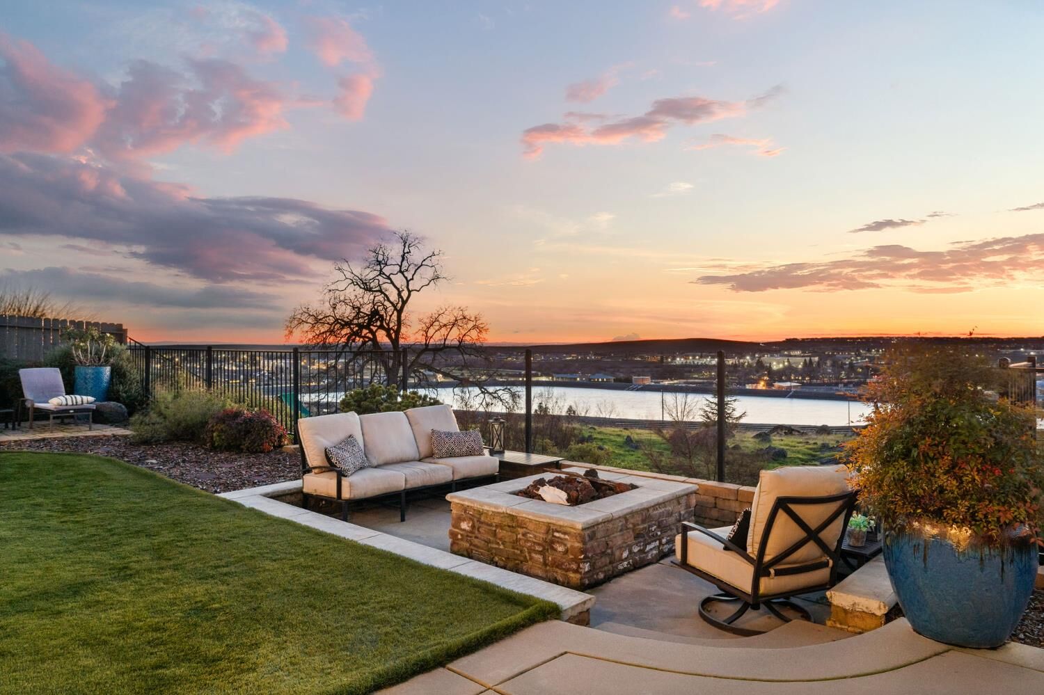 Property Photo:  430 Orange Blossom Court  CA 95762 