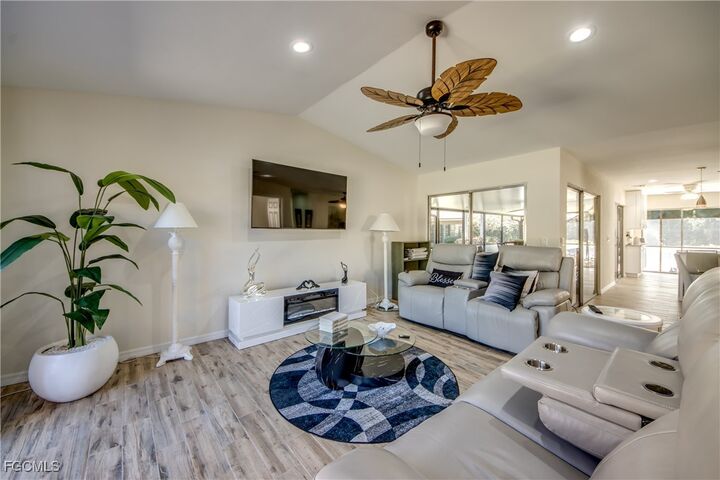 Property Photo:  6425 Royal Woods Drive  FL 33908 