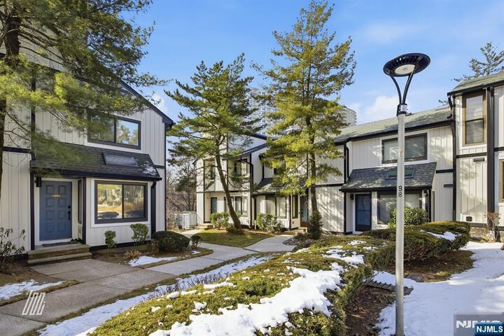 Property Photo:  1511 John Street  NJ 07024 