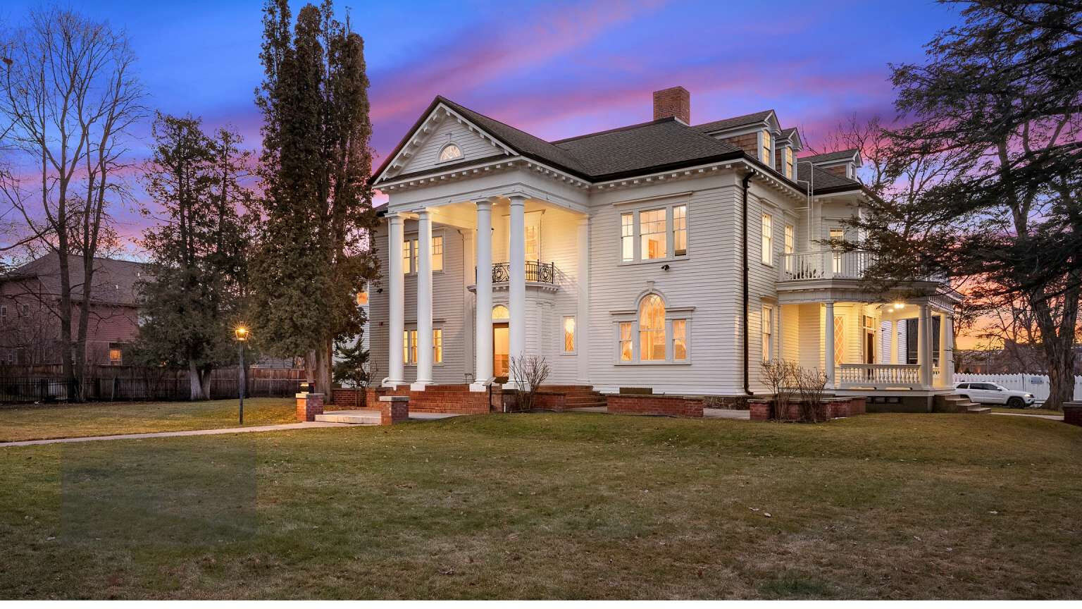 Property Photo:  1005 Gerald Avenue  MT 59801 