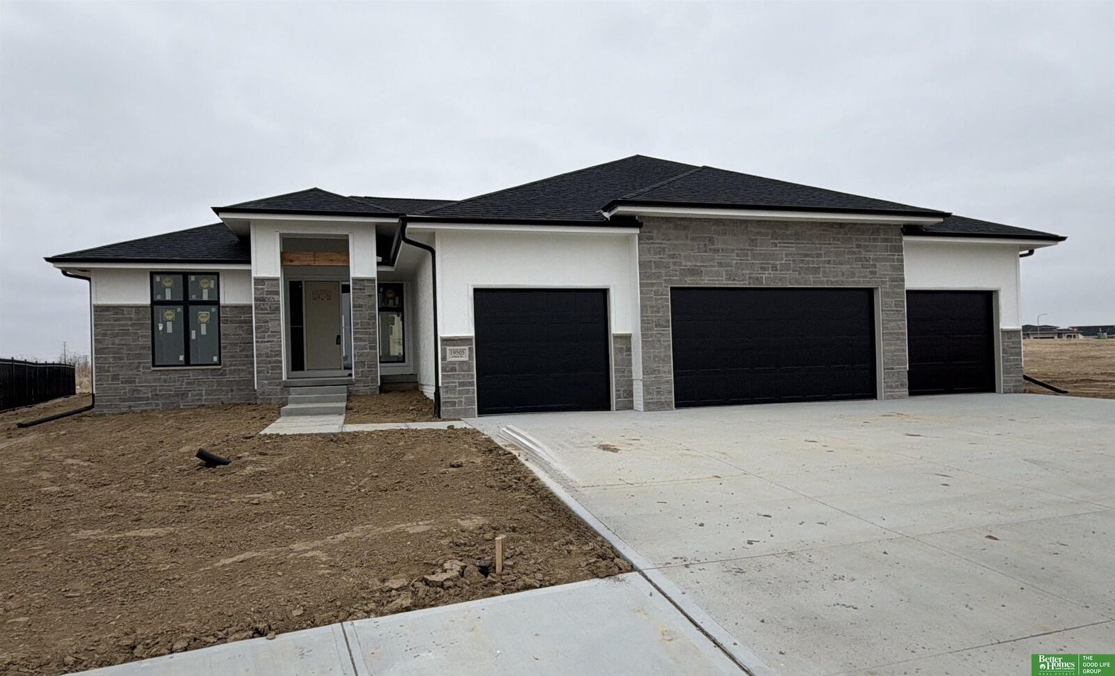 Property Photo:  19505 Allied Street  NE 68022 