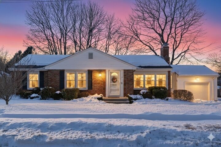 Property Photo:  8 Westmont Rd  MA 01545 