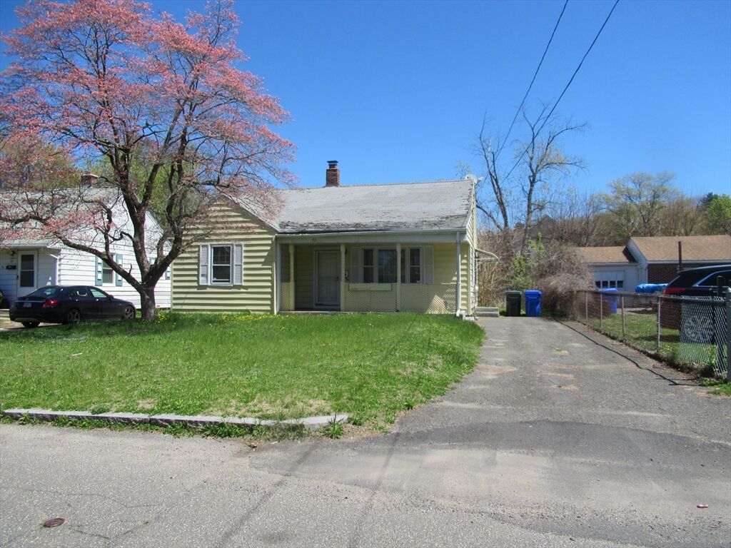 Property Photo:  33 Connolly St  MA 01151 