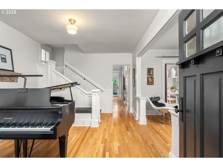 Property Photo:  3916 N Concord Ave  OR 97227 