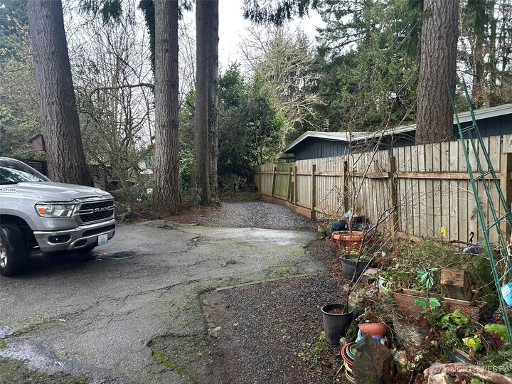 Property Photo:  2019  Swanee Circle SE  WA 98501 