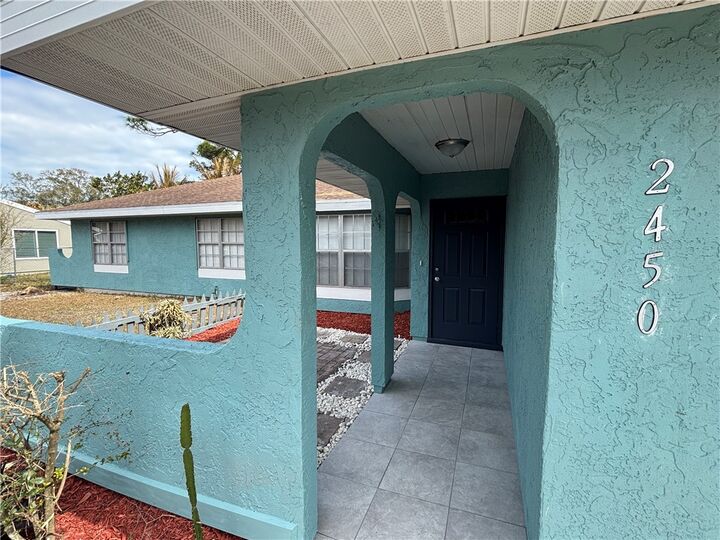 Property Photo:  2450 8th Avenue SW  FL 32962 