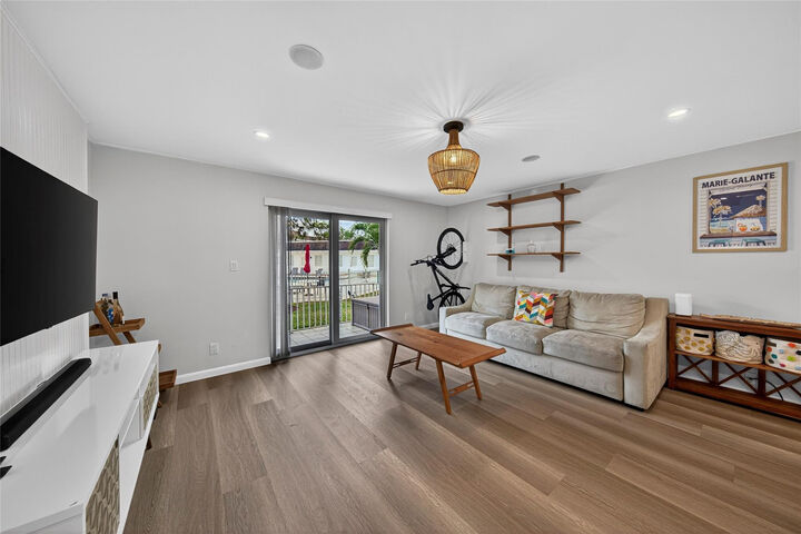 Property Photo:  700 SE 2nd Avenue 318  FL 33441 