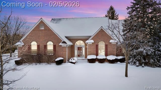 Property Photo:  2850 Santia Drive  MI 48085 
