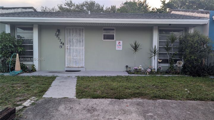 Property Photo: 19374 NW 30th Ct FL 33056