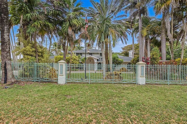 Property Photo:  14670 SW 69th Pl  FL 33158 