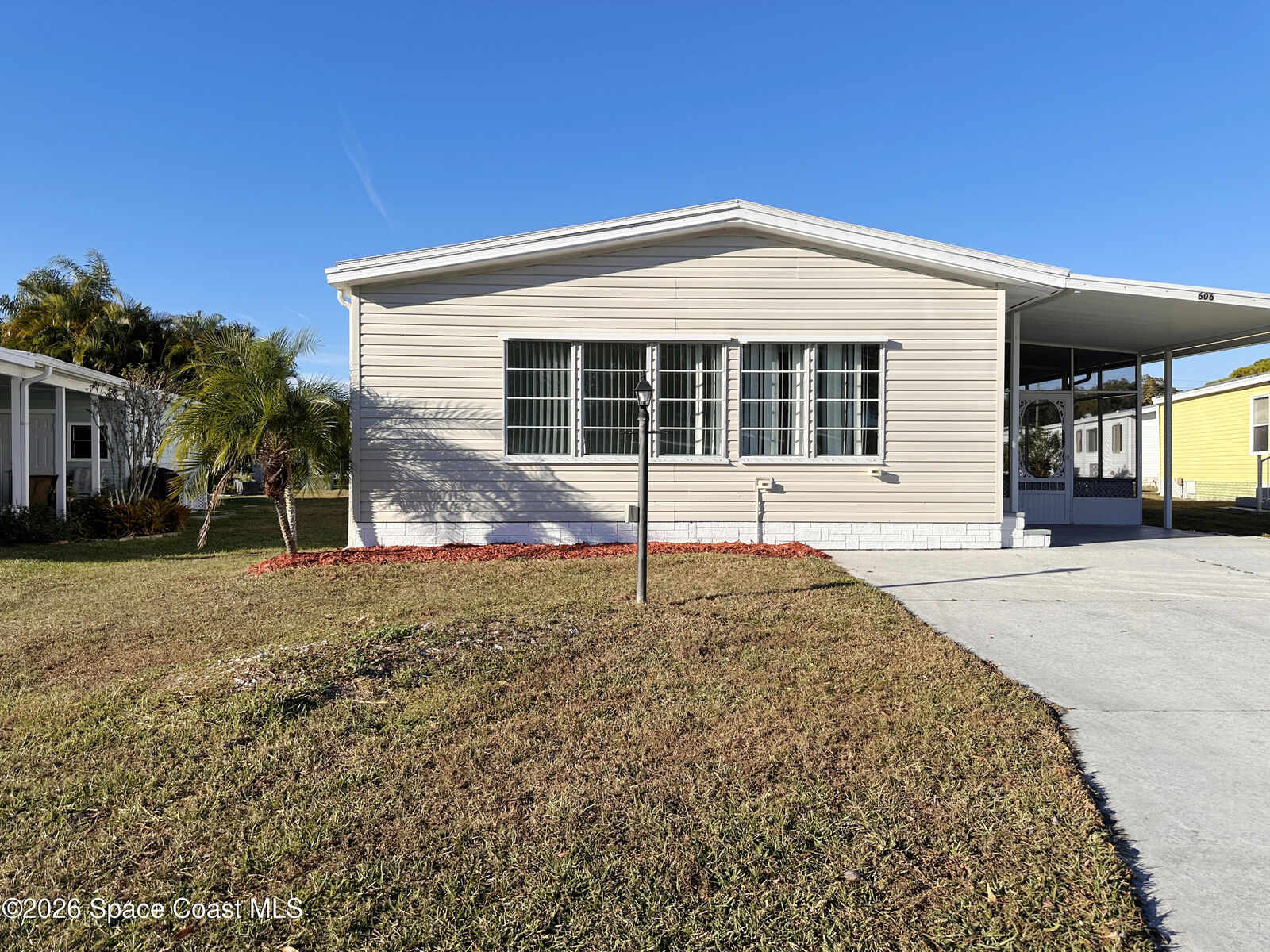 Property Photo:  606 Dolphin Circle  FL 32976 