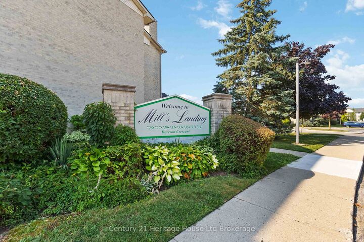 Property Photo:  737 Deveron Crescent 217  ON N5Z 4X9 
