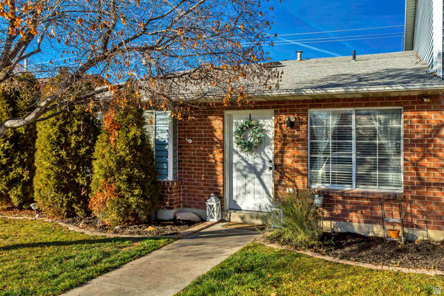 Property Photo:  933 S Freedom Blvd 7  UT 84601 