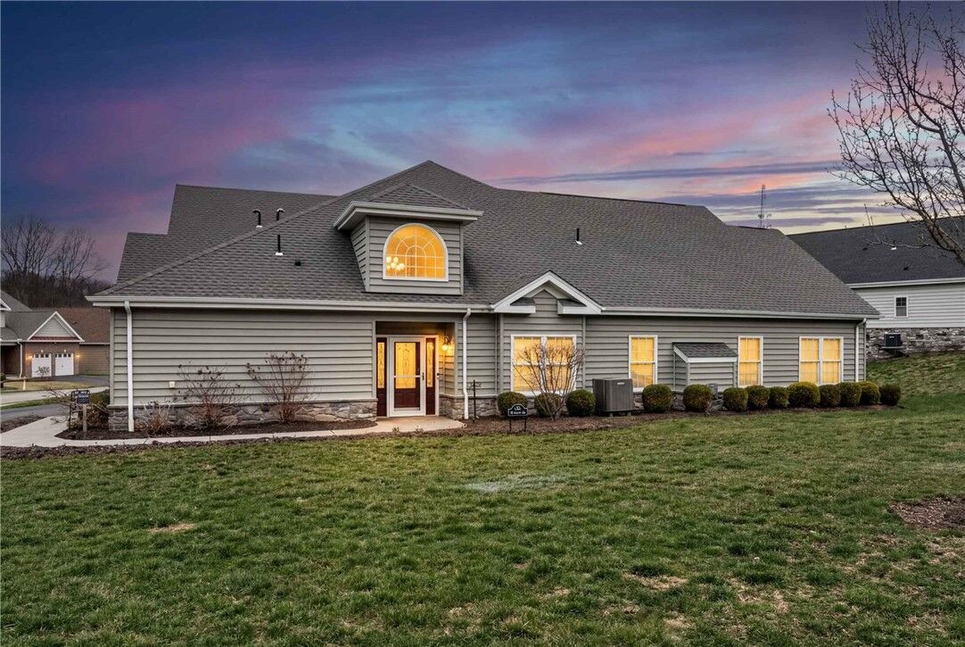 Property Photo:  190 Washington Way  PA 15237 