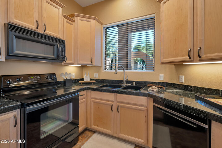 Property Photo:  7027 N Scottsdale Road 125  AZ 85253 