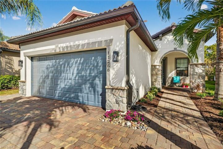 Property Photo: 11268 Carlingford Rd FL 33913