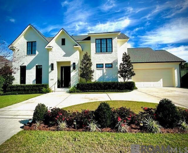 Property Photo:  2235 Brentwood Dr  LA 70809 