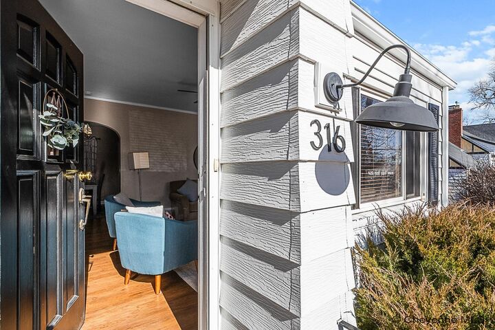 Property Photo: 316 E Pershing Blvd WY 82001