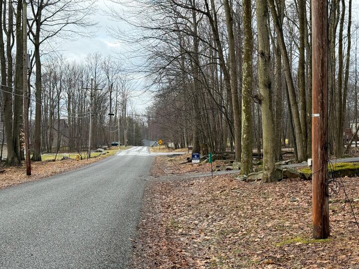 Property Photo:  17 Six Shillings Rd  PA 15801 