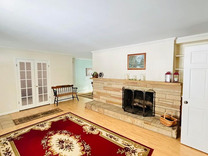 Property Photo:  1077 Woodlawn Avenue  OH 43055 