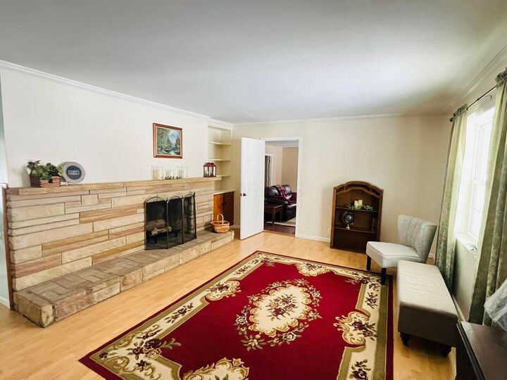 Property Photo:  1077 Woodlawn Avenue  OH 43055 