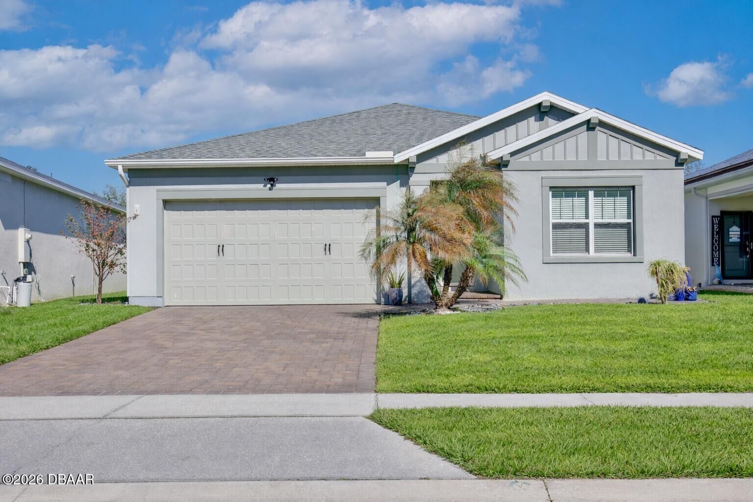 Photo de la propriété:  5527 Estero Loop  FL 32128 