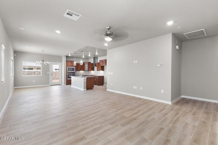 Property Photo: 13885 Paseo De Gloria Avenue TX 79928