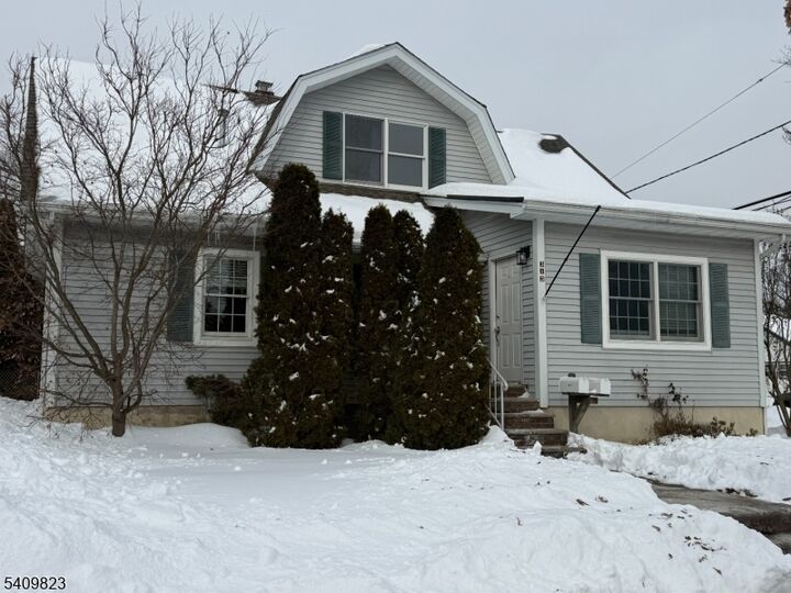 Property Photo:  313 Rea Ave 2  NJ 07506 