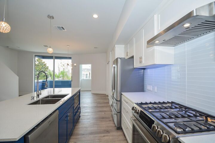 Property Photo:  1905 Oakdale Street  TX 77004 