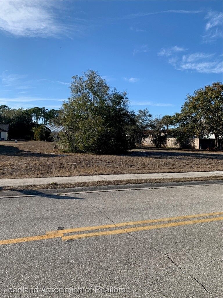 Property Photo:  3827 Ponce De Leon Boulevard  FL 33872 