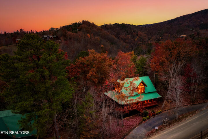 Property Photo:  2017 Smoky Cove Rd  TN 37876 