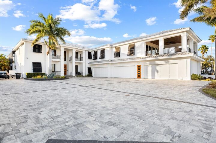 Property Photo: 951 S Bayshore Boulevard FL 34695